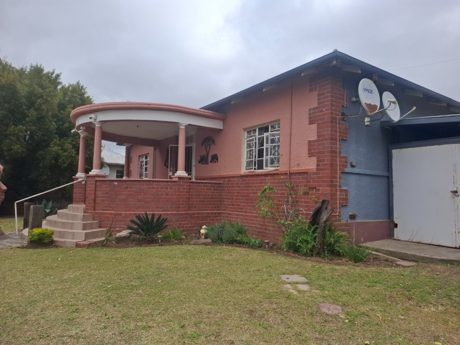 4 Bedroom Property for Sale in Kroonheuwel Free State